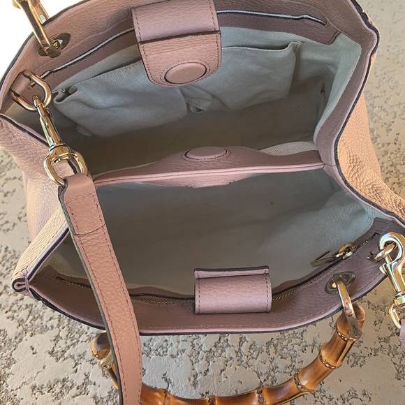 Gucci Crossbody Bag - Picture 5 of 16